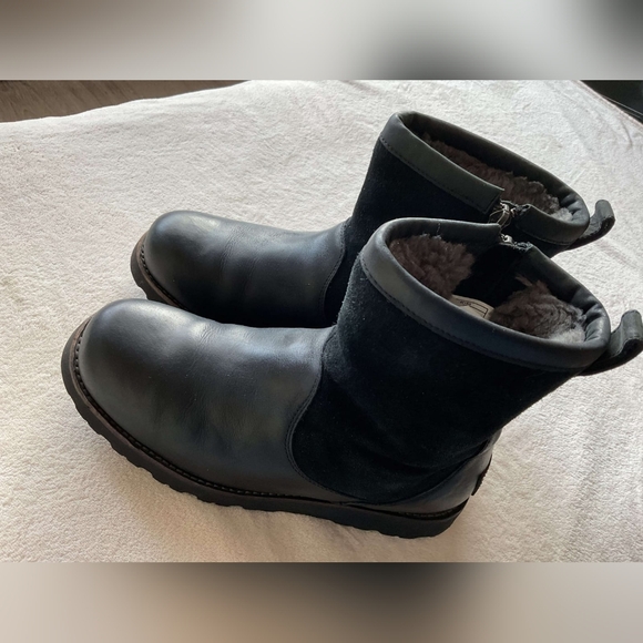 UGG Australia 1008140 HENDREN cuir noir et daim bottes imperméables grandeur 9 - Picture 6 of 7